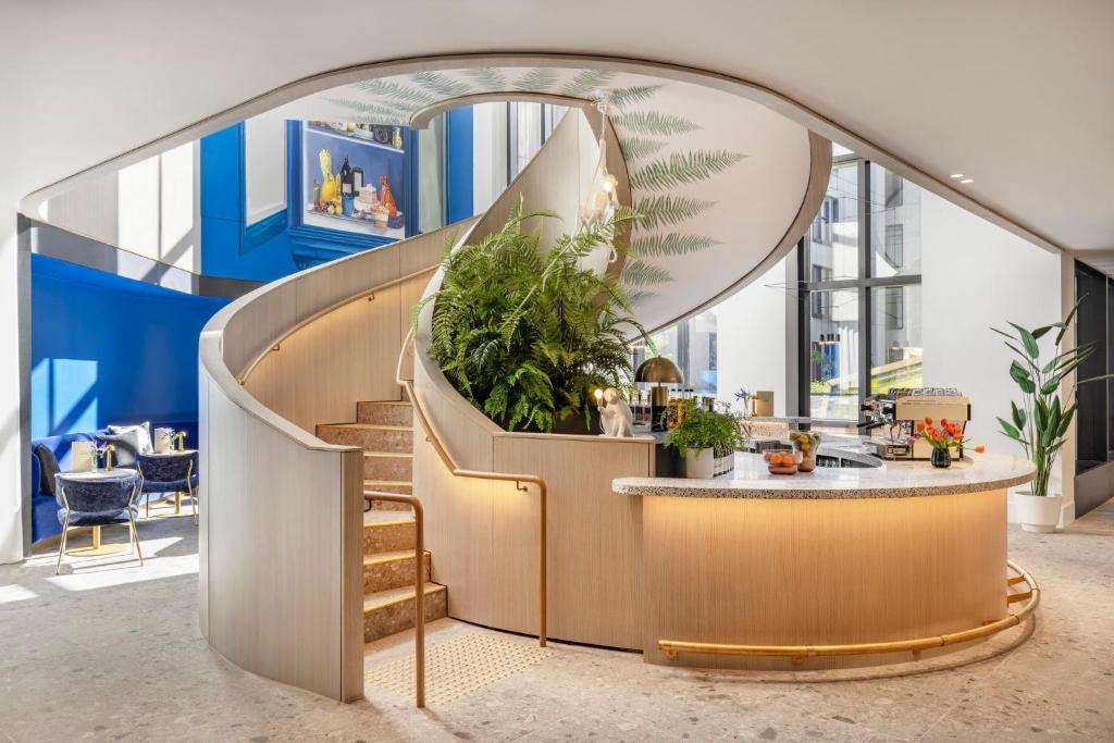 Melbourne Central Business District Hotel | Hotel Indigo Melbourne Little Collins by IHG
