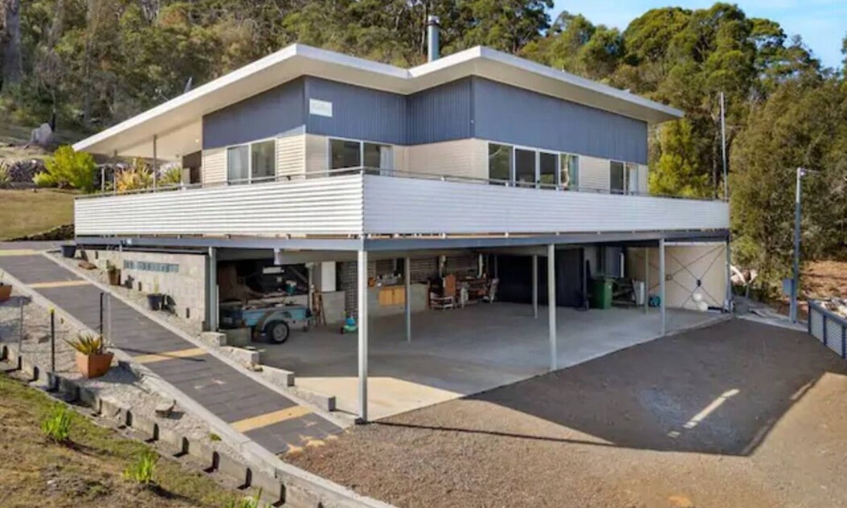 Randalls Bay House | House near the beach