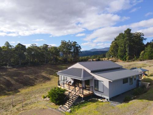 Cradoc House | Huon Heights Hideaway at Cygnet Coast