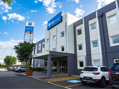 Melbourne Airport Hotel | ibis Budget - Melbourne Airport