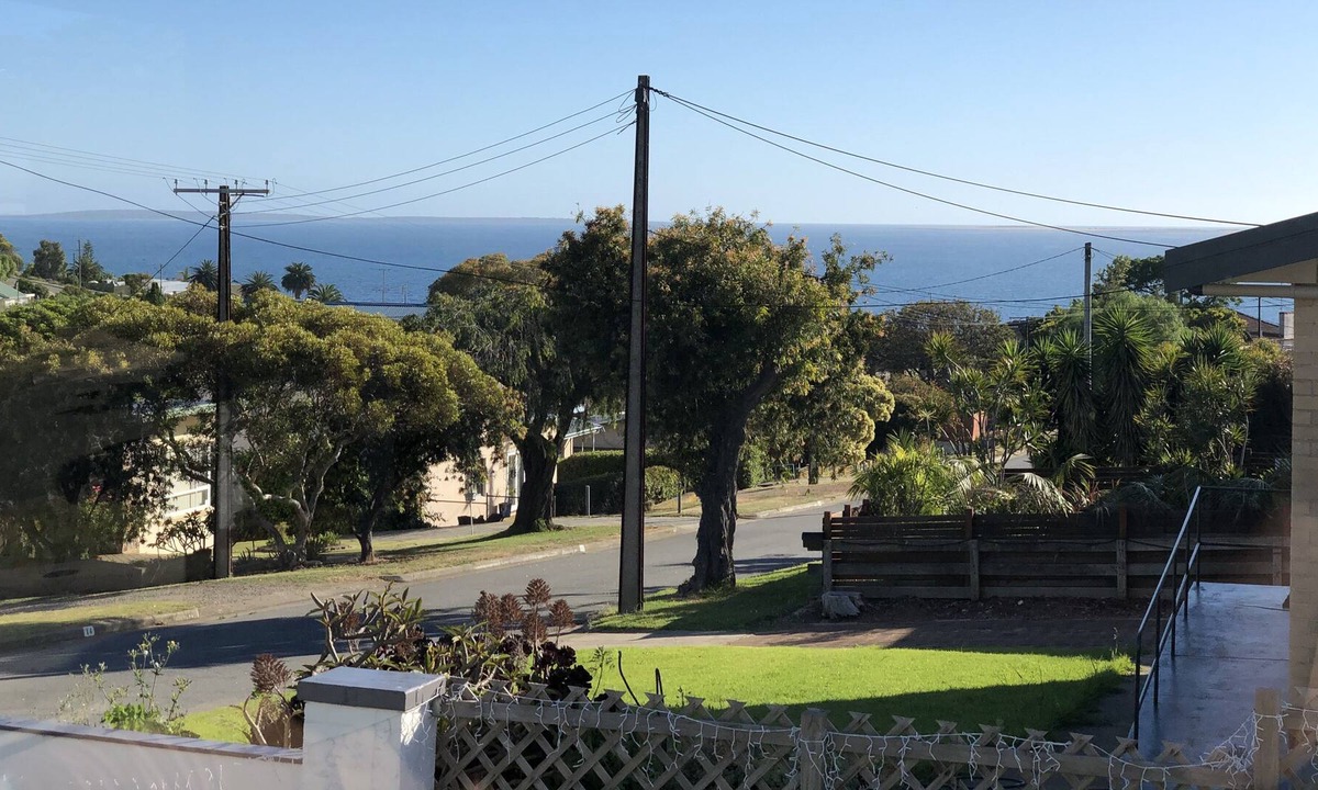 Port Lincoln House | In the Heart of Lincoln