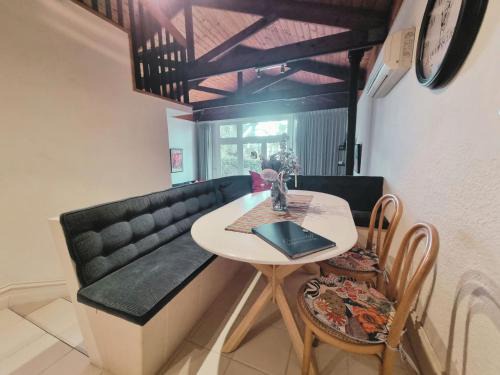 Queenscliff House | Intermission