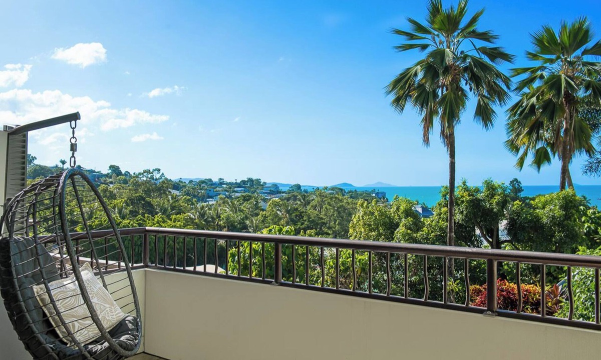 Airlie Beach Apartment | Island Views, Resort Pool & Gym – Steps from Airlie Beach Main Street