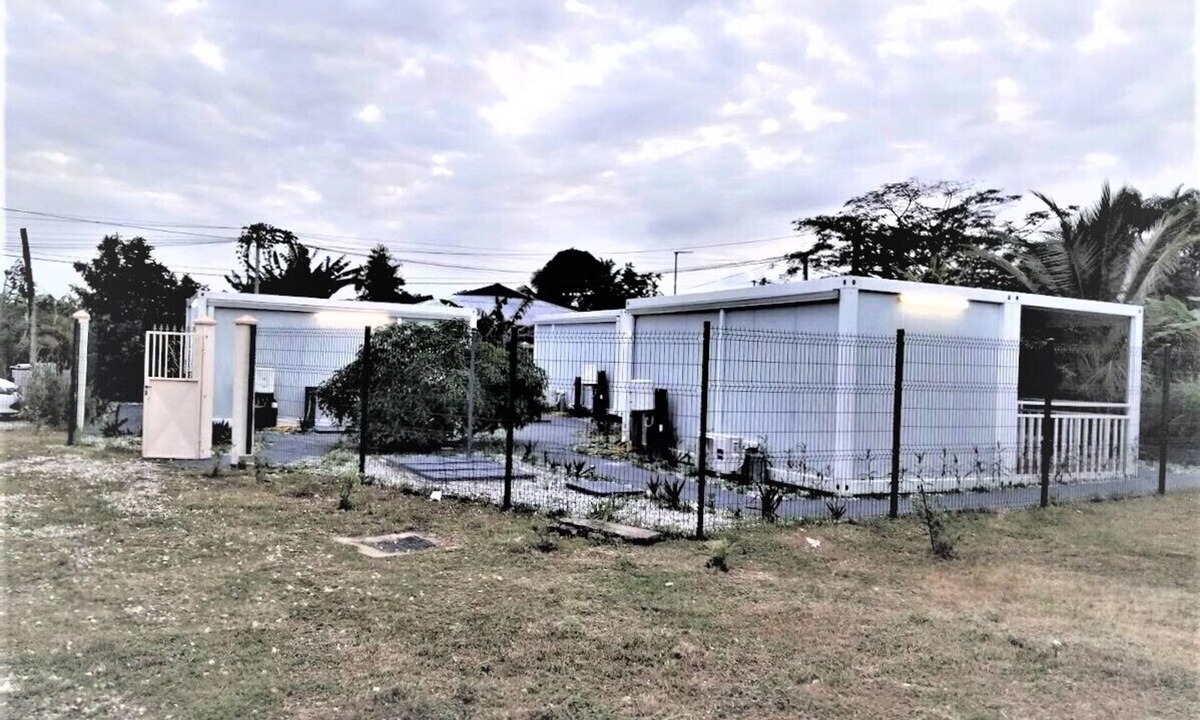 Matoury House | Jardin de la Raffinerie