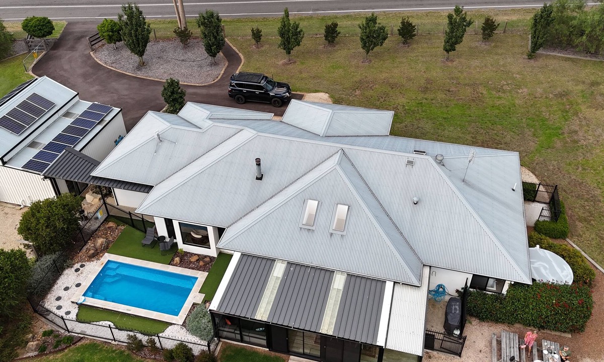 Millfield House | Jasmine Lodge | Mountain Views, Pool, Fire Pit & 1-Acre Gardens — Pet Friendly