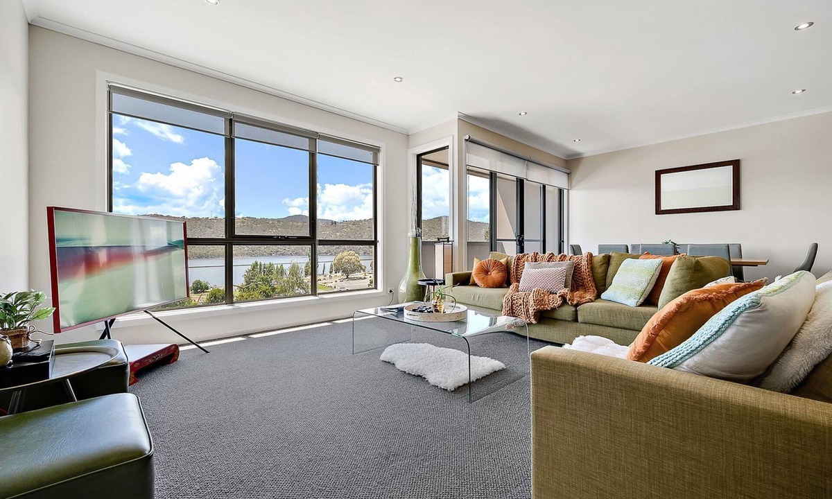 Jindabyne Apartment | Jasper 4 in the Town Centre with Lake views