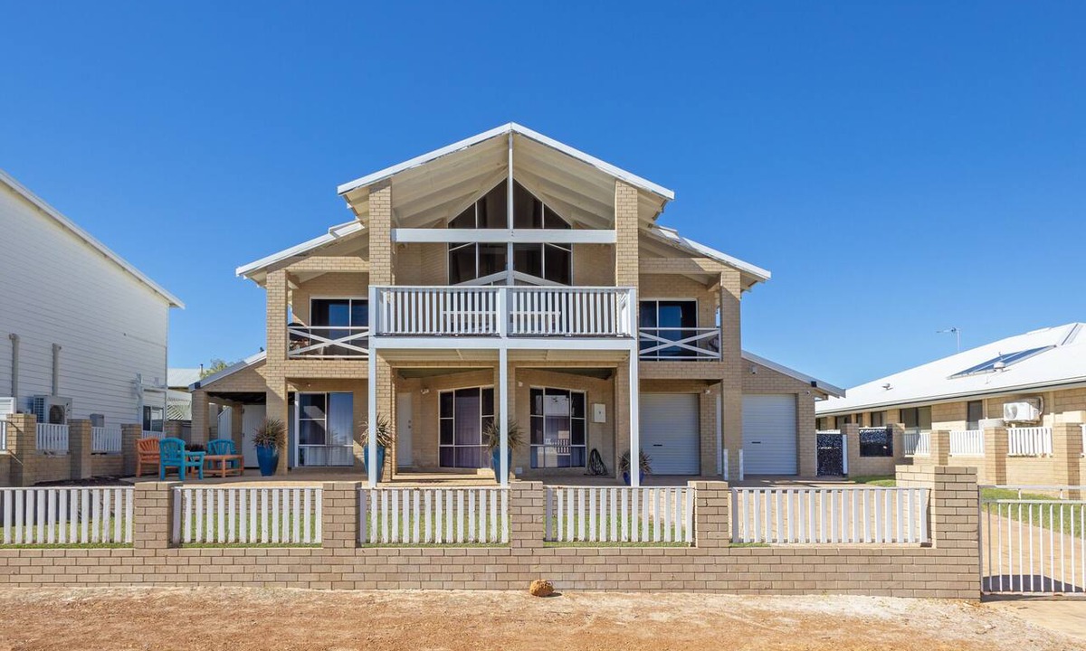 Jurien Bay House | JBay Hideaway: 4 BR, 2 BA House in Jurien Bay, Sleeps 8