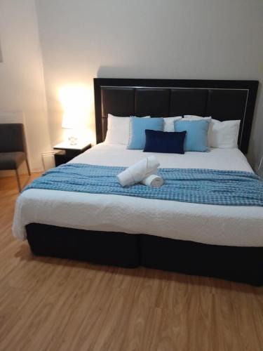 Jerilderie Hotel | Jerilderie Hotel - Pub, Restaurant & Accommodation