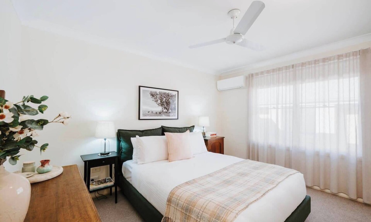 Central Mudgee House | Jewel on Lewis Central Mudgee Haven near Wineries