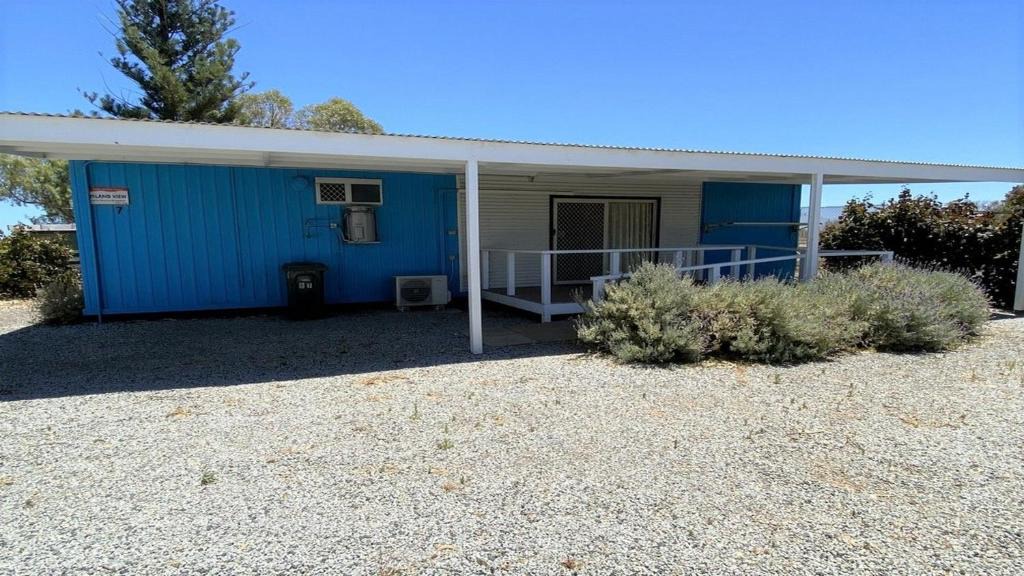Jurien Bay Ski Chalet | Jurien Bay View Bungalows - Island View 7, 8 Hill Street