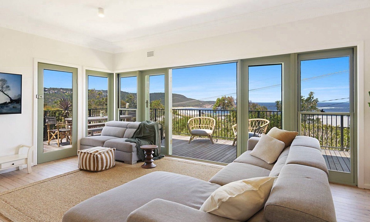 Killcare House | Killcare Beach View by HolidayCo.
