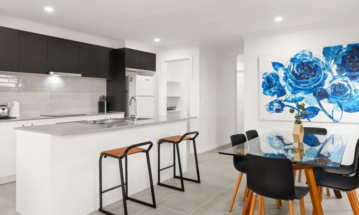 Rockbank House | Kindred House - a quiet residential area