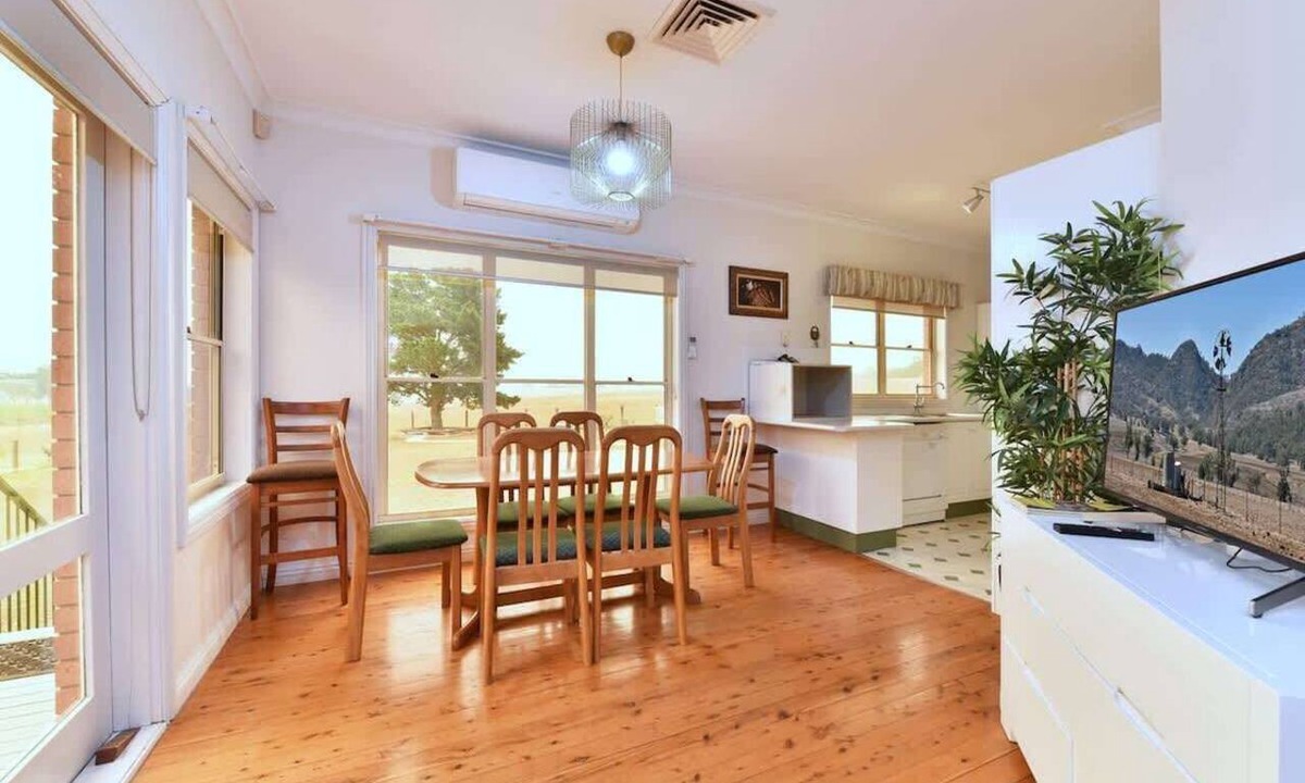 Pokolbin Apartment | King 3 - close to Bimbadgen and Hope Estate