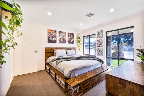 Beechboro House | King Suite with Private Ensuite