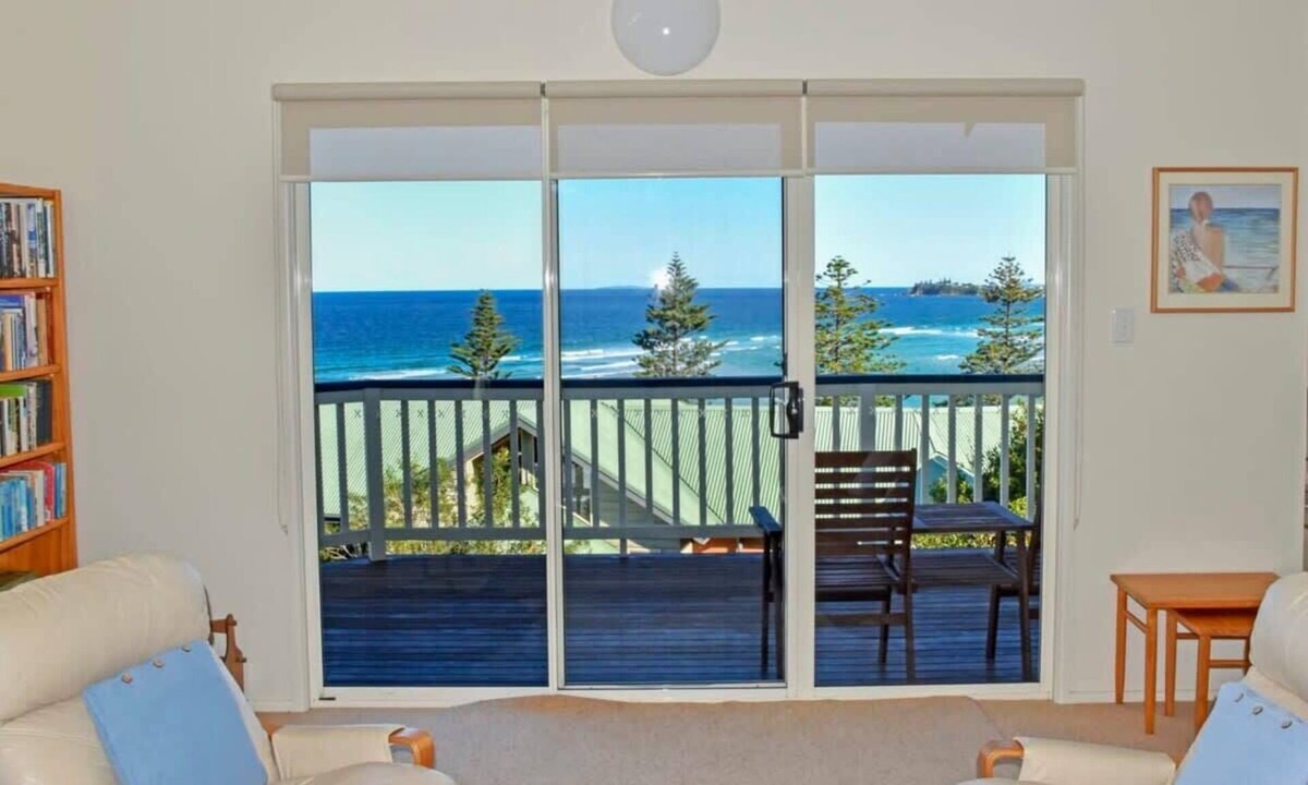 Tuross Head House | Kirkham @ Tuross Head - Magnificent Ocean Views!
