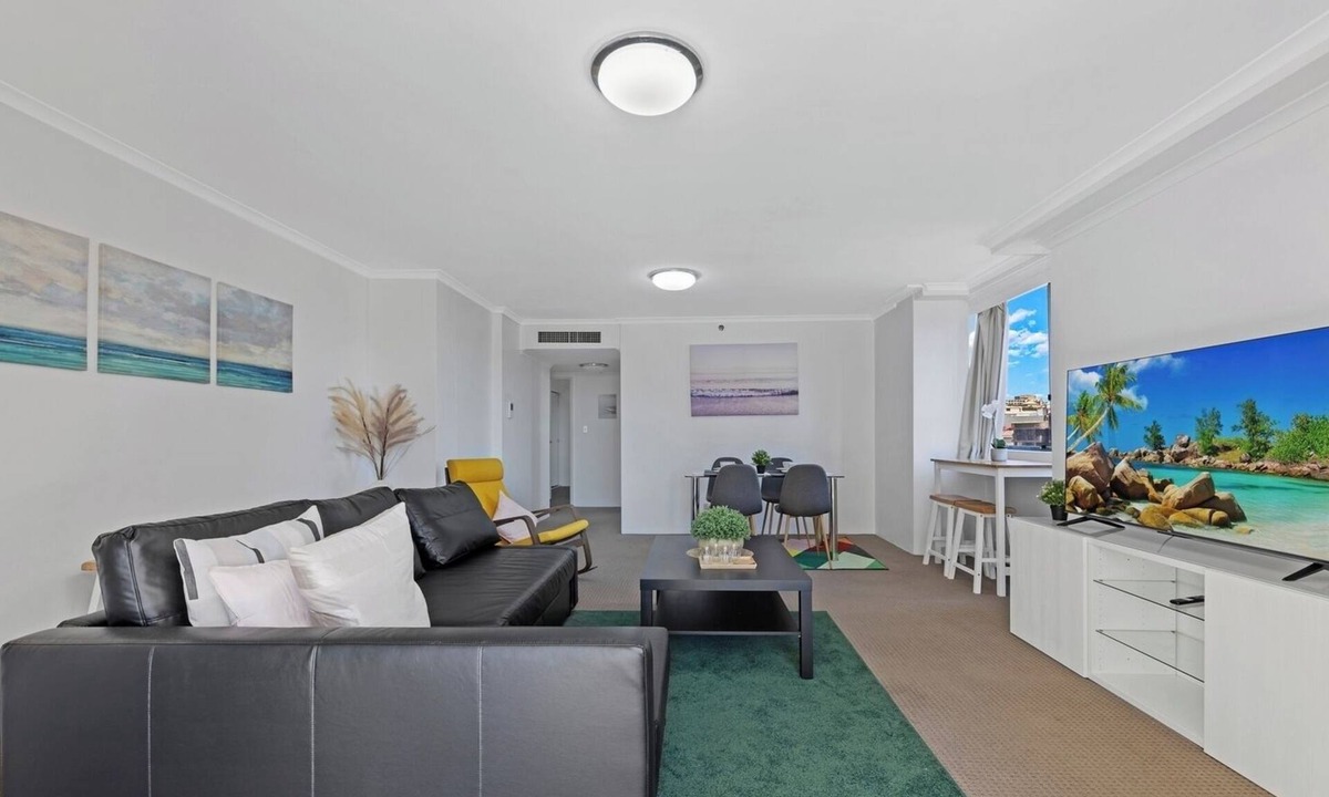 Haymarket Apartment | KozyGuru | Haymarket | 1 Bed Big Balcony Apt
