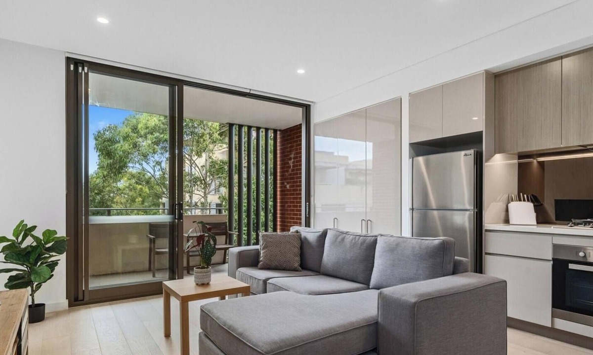 Roseville Apartment | KozyGuru | Roseville | Modern Leafy Retreat