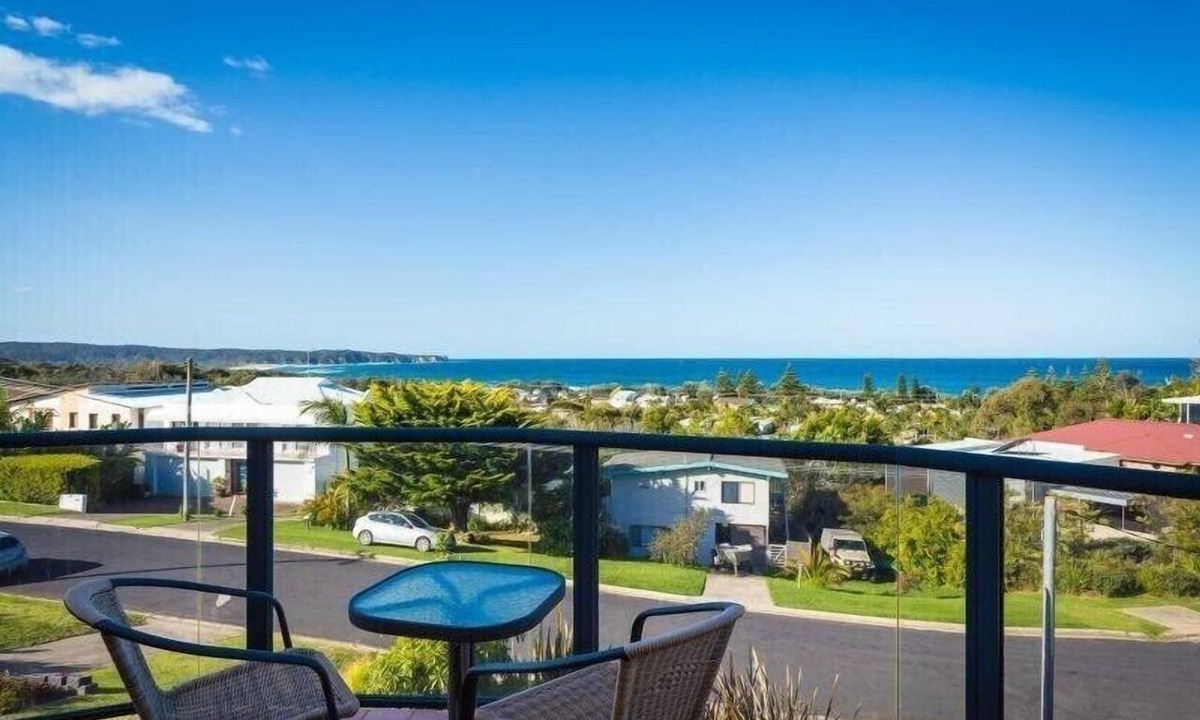 Tathra House | Kyeema by Holiday Management Co