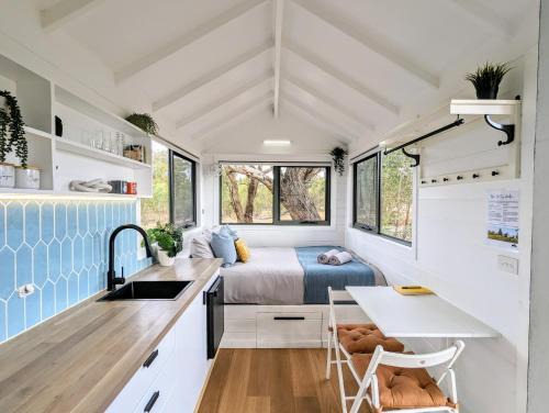 Metcalfe House | Kyneton Ridge Tiny House - Tiny Stays
