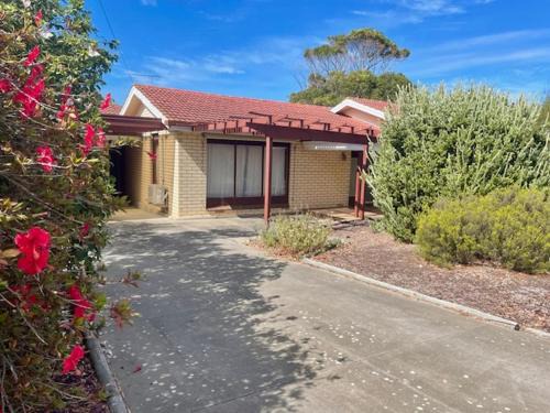 Kingscote House | Lacey's Holiday House