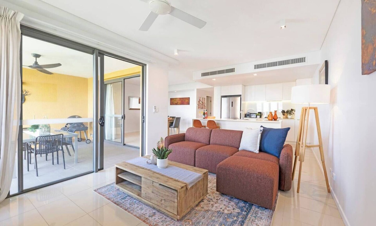 Darwin City Centre Apartment | Lagoon Edge Waterfront Living with Pool near CBD