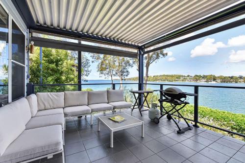 Arcadia Vale House | Lakehouse on Alexander