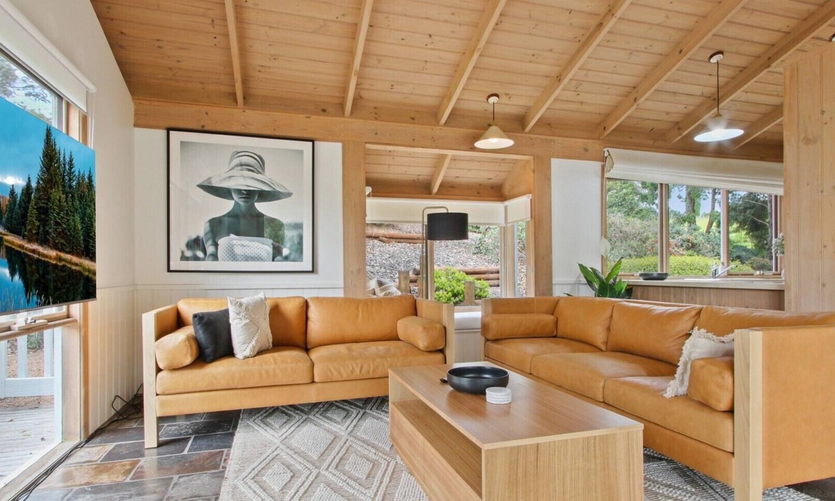 Metung House | Lakeview Treehouse Scenic Metung Retreat