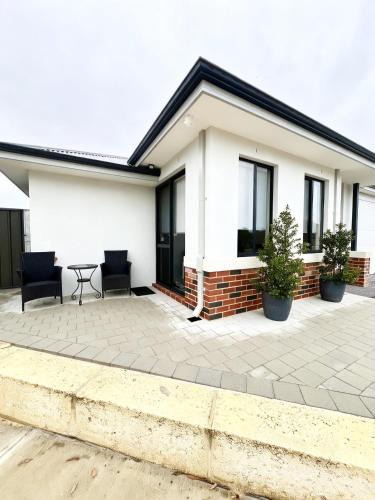 Landsdale House | Landsdale hideaway new build private guests house