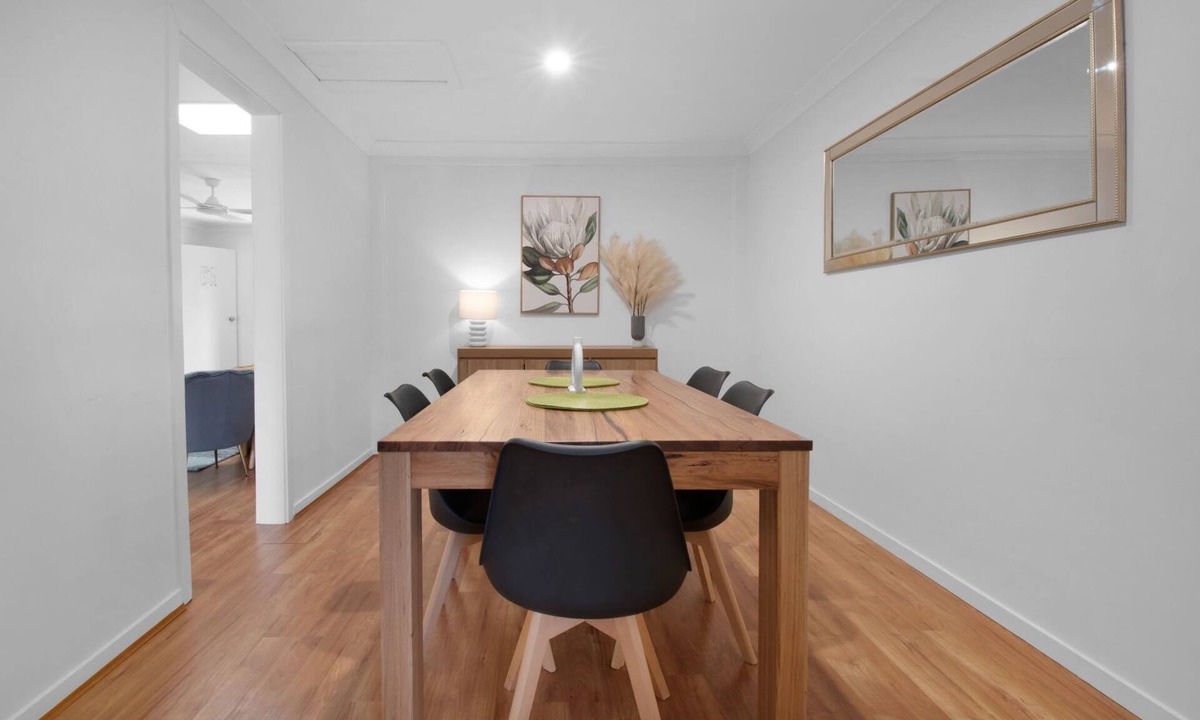 Wagga Wagga Apartment | Langdon Hideaway | Three Queens | Walk to CBD