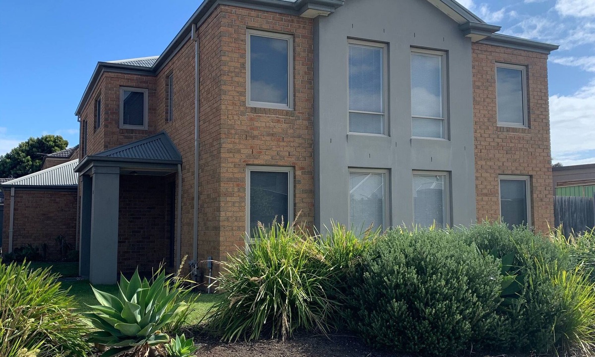 Torquay House | Large family getaway