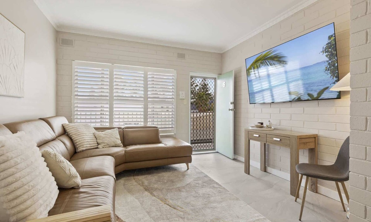 Largs Bay Apartment | Largs Bay Bliss, 2 Bedroom Beachside Retreat