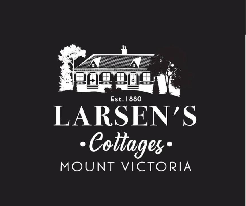 Mount Victoria House | Larsens Cottage 2 - Historic 1880 Home