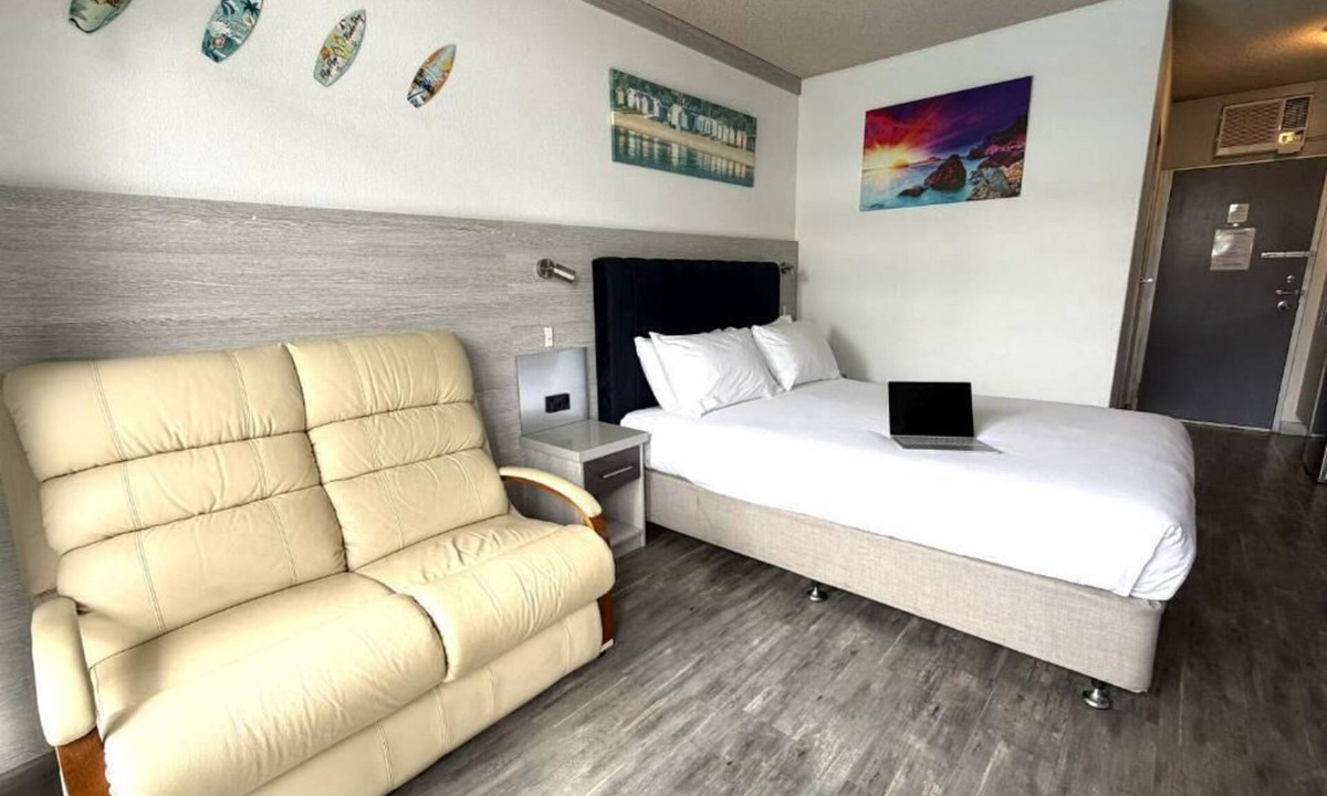 Port Macquarie Hotel | Le George Motel