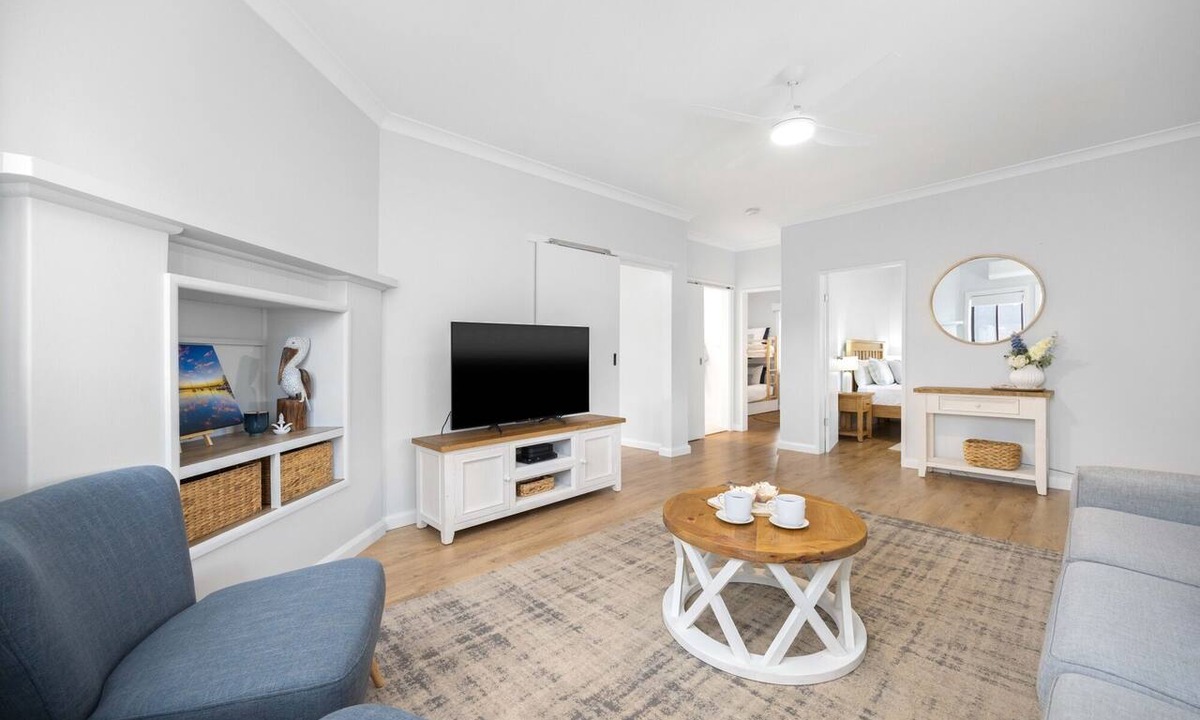 North Haven House | Leos by the Sea - North Haven