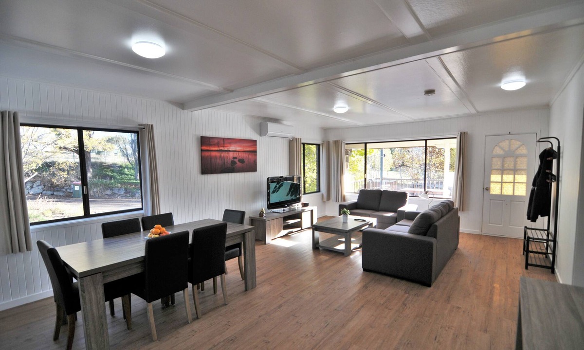 Jindabyne Hotel | Leski Club