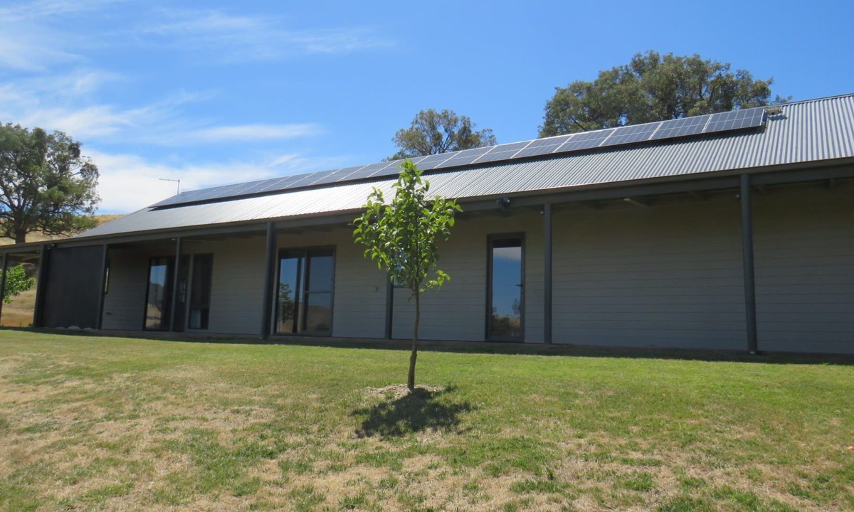 Mansfield House | Lexington Farm - Views of Lake Eildon