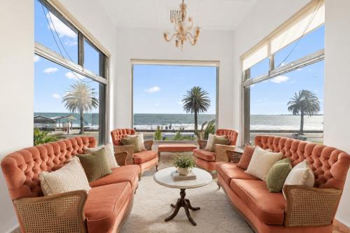 Middle Park Apartment | Lisieux By Ready Set Stay
