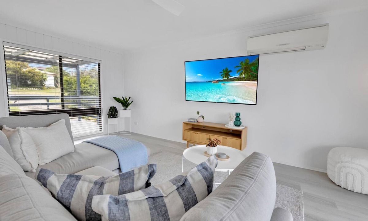Lakes Entrance House | Little Miss: View towards the waters of North Arm and the ocean