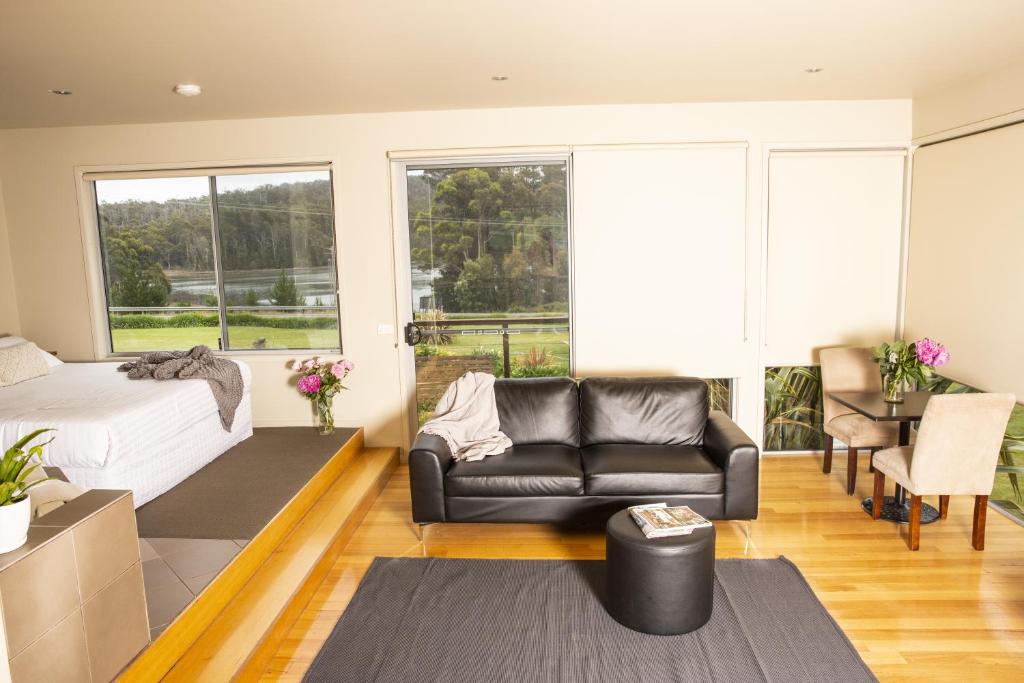 Taranna Apartment | Little Norfolk Bay Events and Chalets