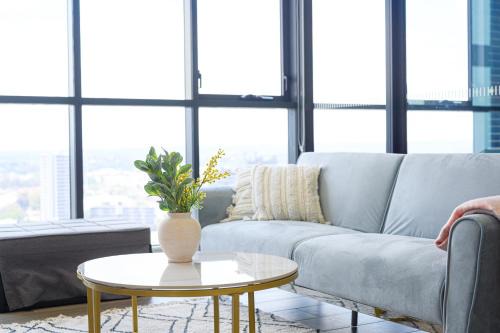 Liverpool Apartment | Liverpool Brand new 2 Br Apt City View Parking