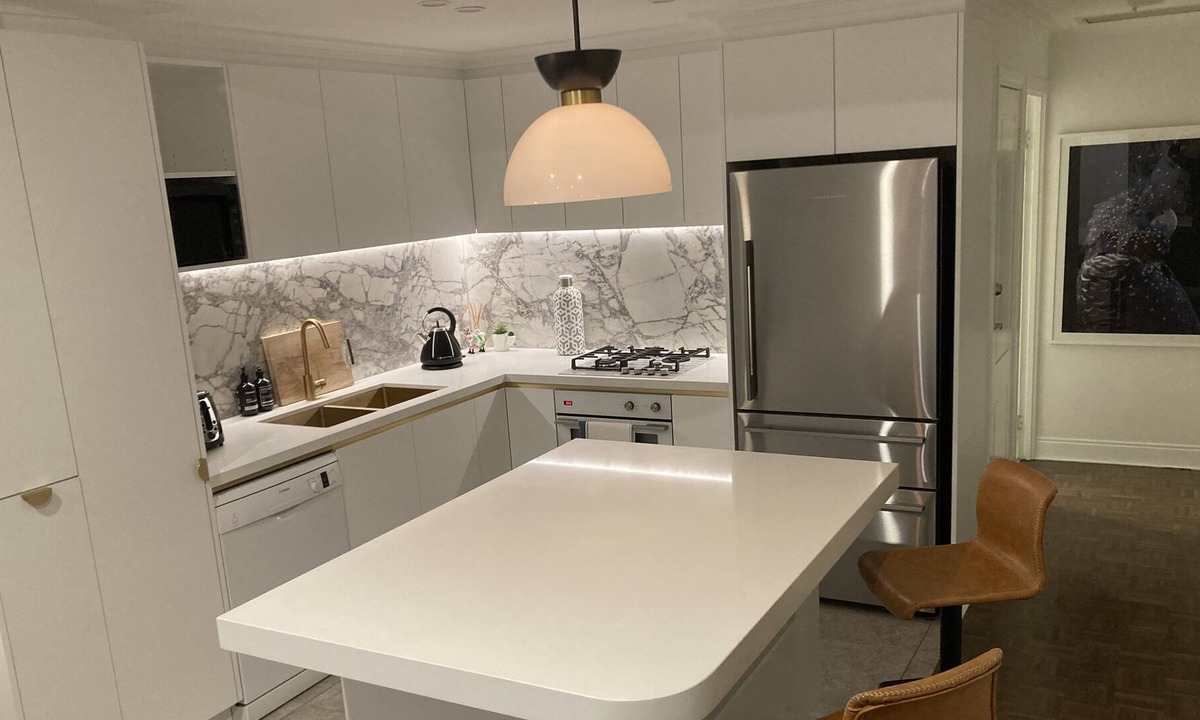 East Melbourne Apartment | Location Perfect, Rod Laver, MCG, Walk to City Pet Friendly