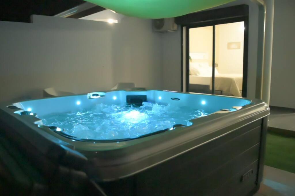 Matoury Apartment | Lodge Palmeraie & son Jacuzzi exclusif
