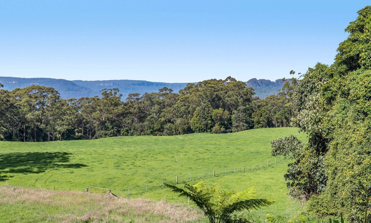 Bellawongarah House | Lothlorien - Mystical retreat on top of Berry Mountain
