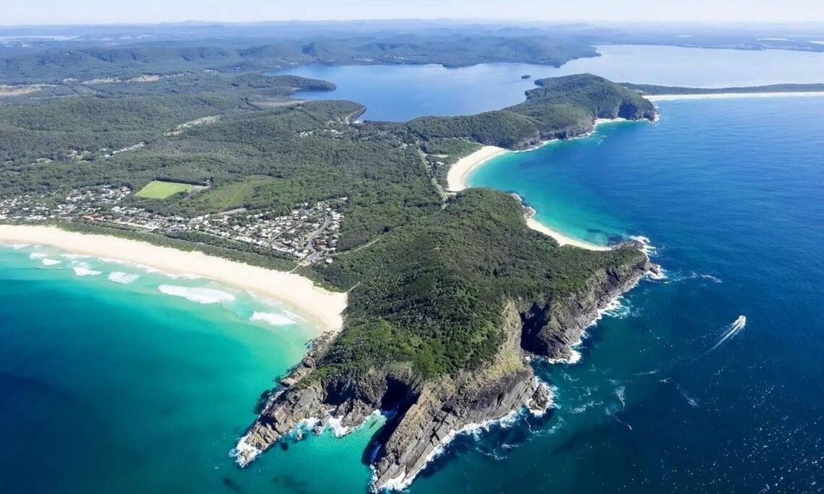 Boomerang Beach House | Luxe Beach House - Boomerang Beach (3hrs from SYD)nPet & Family Friendly House