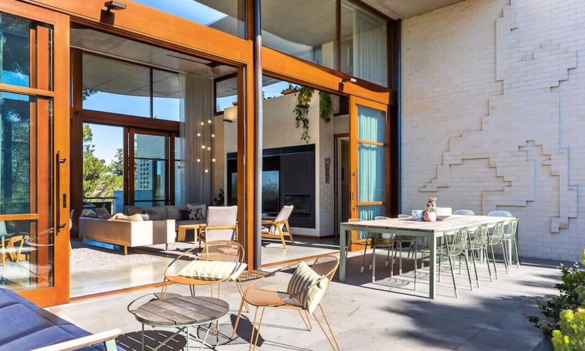 Swanbourne House | Luxe, unique family home near beach