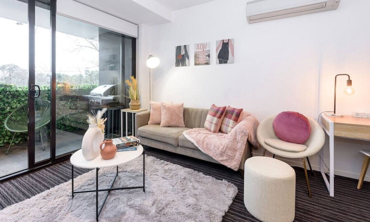 St Kilda Apartment | Luxurious St Kilda Retreat on Fitzroy Street