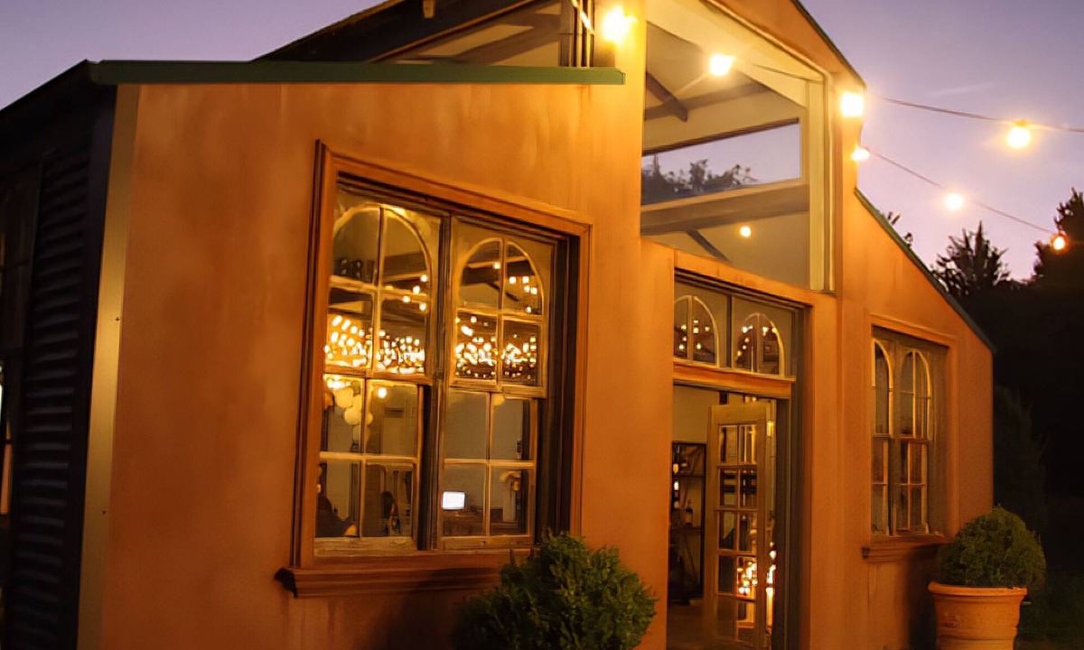 Bullengarook House | Luxury Barn Stay with Mt Macedon Views