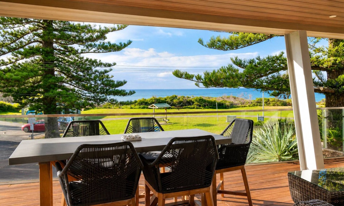 Werri Beach House | Luxury Beach House - Sleeps 15, Pool, Ocean Views