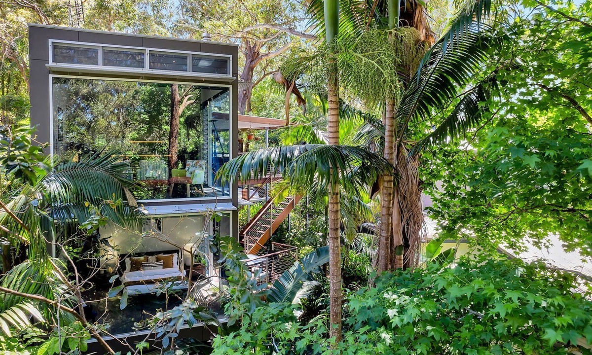 Macmasters Beach House | Luxury Beachside Treehouse