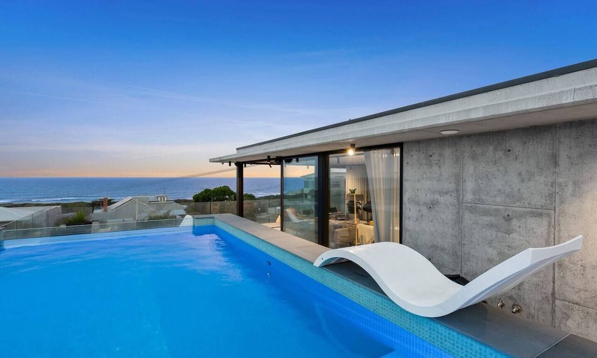Ocean Grove House | Luxury Coastal Escape pool | sauna | cinema| views